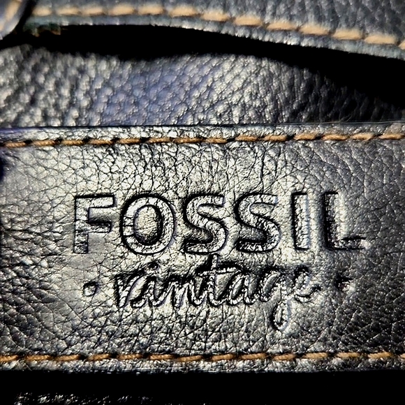 Fossil Vintage Black Pebbled Leather Crossbody Shoulder Bag Purse EUC - Picture 6 of 16